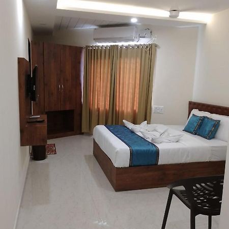 Hotel Rajdhani Mangalore Ngoại thất bức ảnh